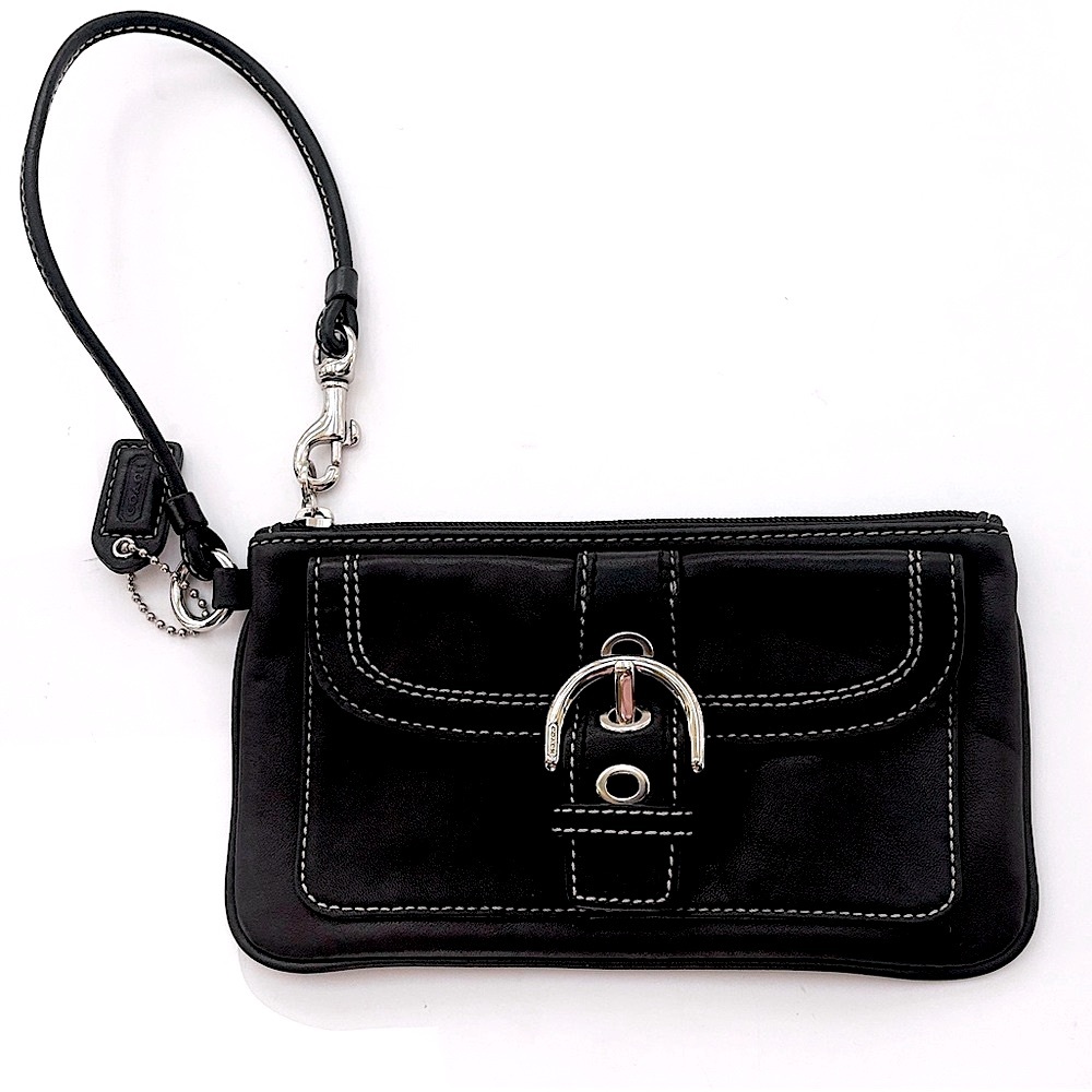 Y2K Vintage Coach SoHo Black Leather Wristlet - Excellent Condition!